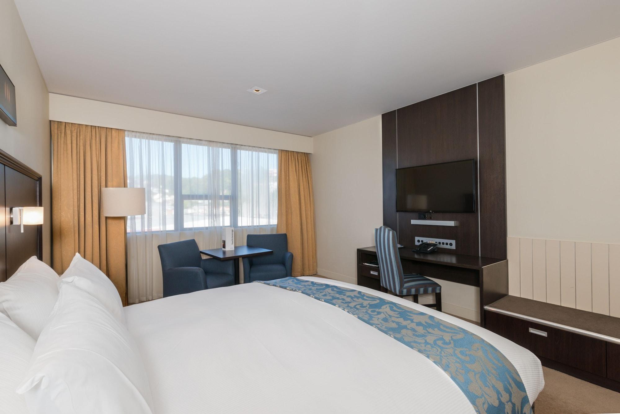 Scenic Southern Cross 4* Dunedin