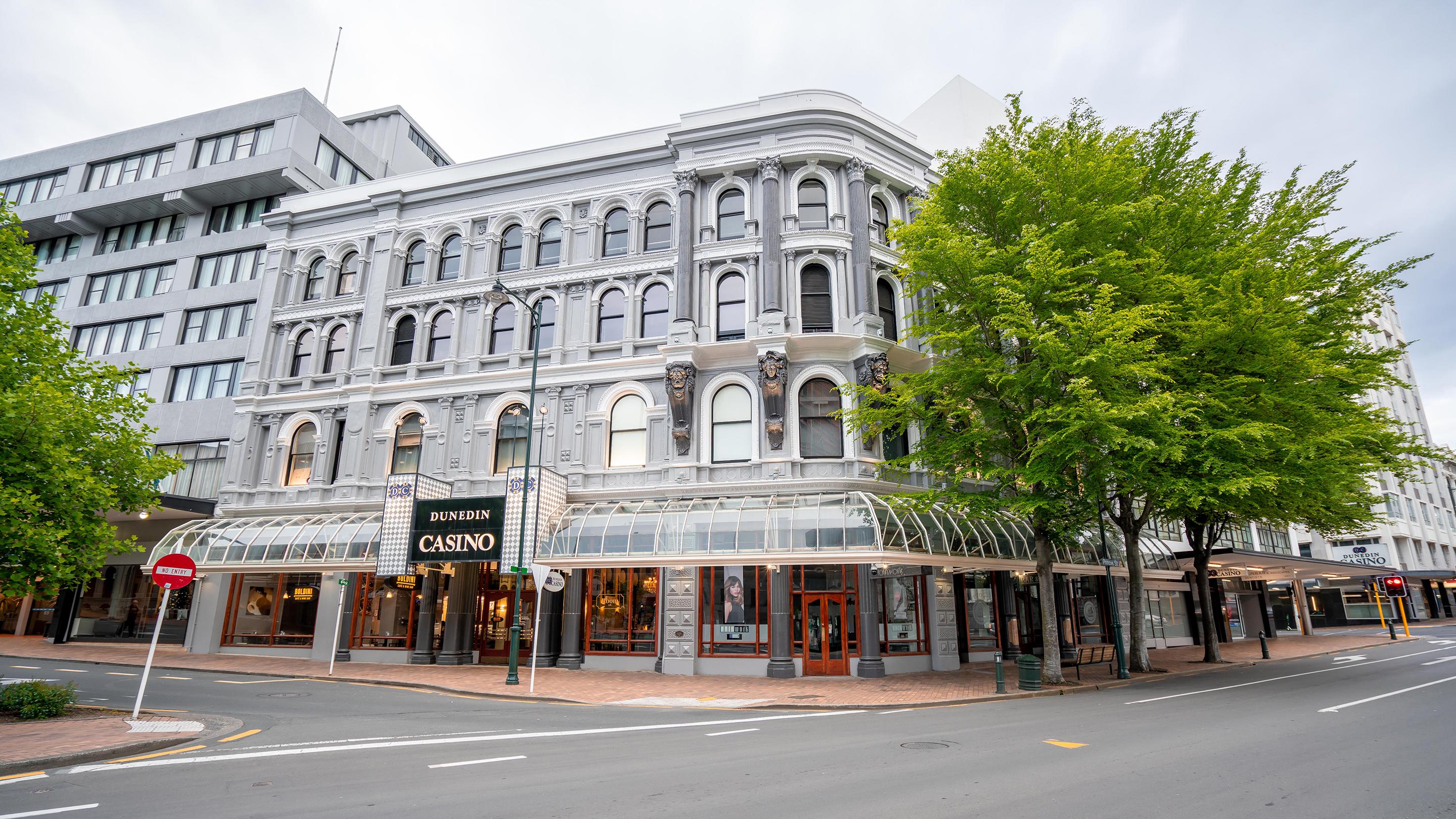 Scenic Southern Cross Hotel Dunedin