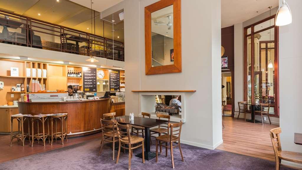 Scenic Southern Cross Hotel